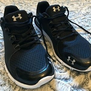 Under armour tennis shoes